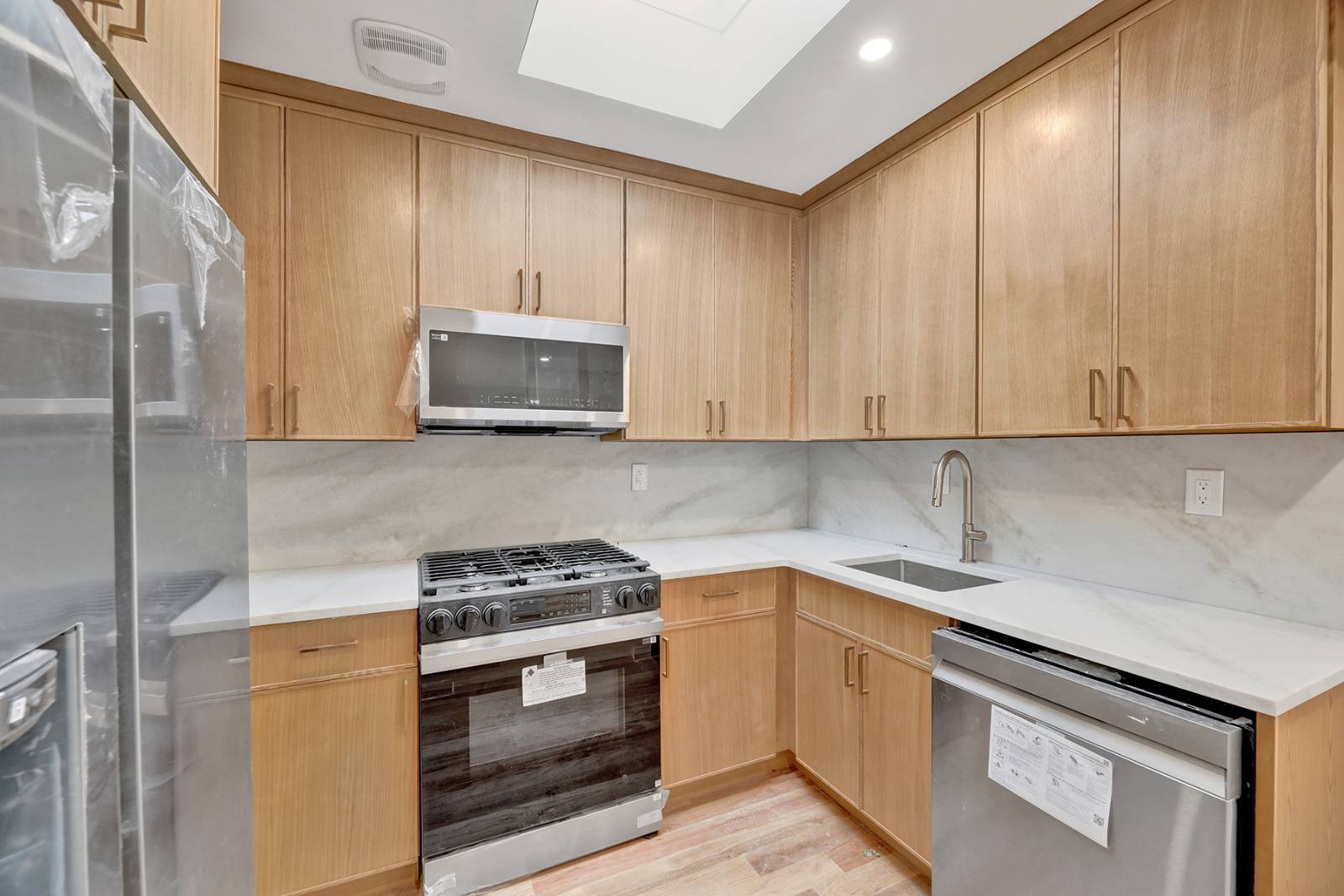 #13 photo, 526 central ave, Bushwick , NY 11221