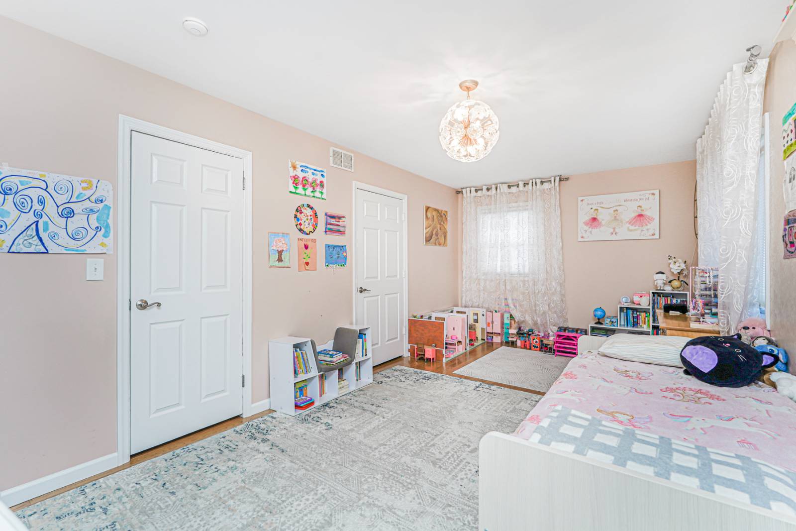 #18 photo, 46 Durges St., Staten Island , NY 10304