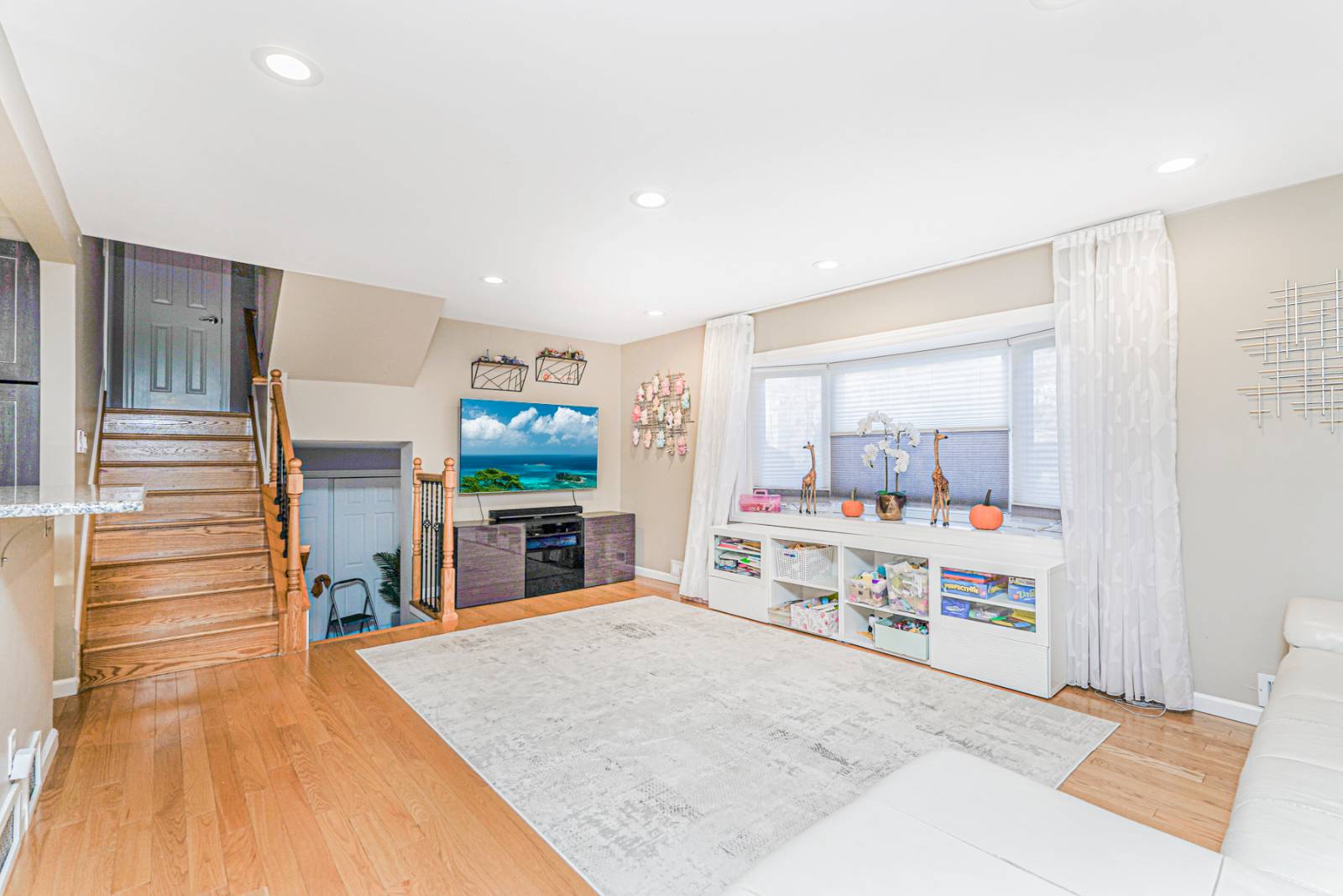 #8 photo, 46 Durges St., Staten Island , NY 10304