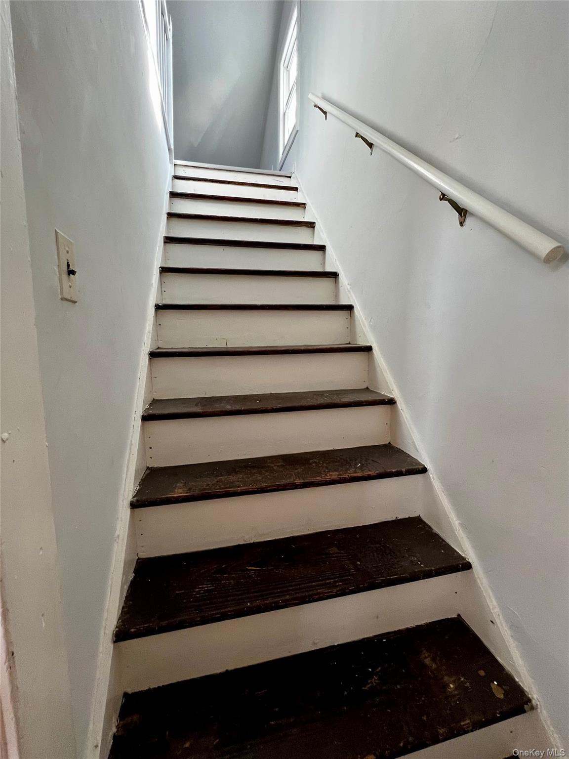 #14 photo, 112 Central Avenue, Lynbrook , NY 11563