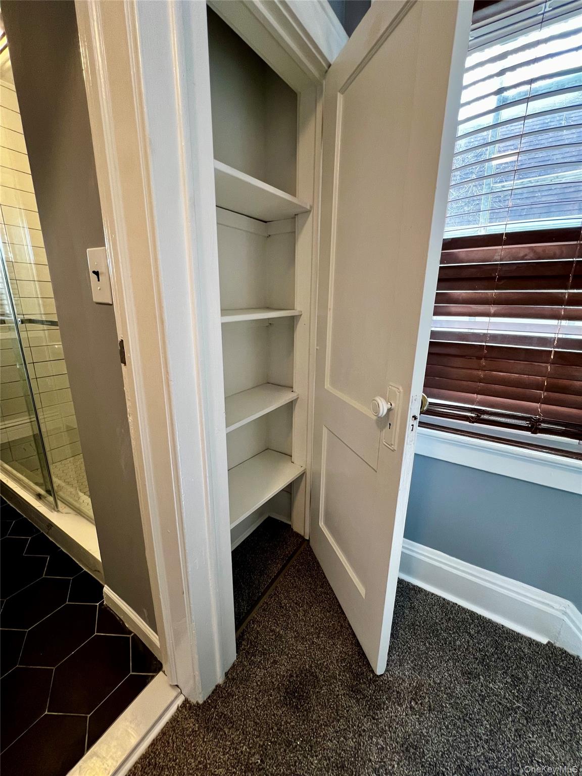 #3 photo, 112 Central Avenue, Lynbrook , NY 11563