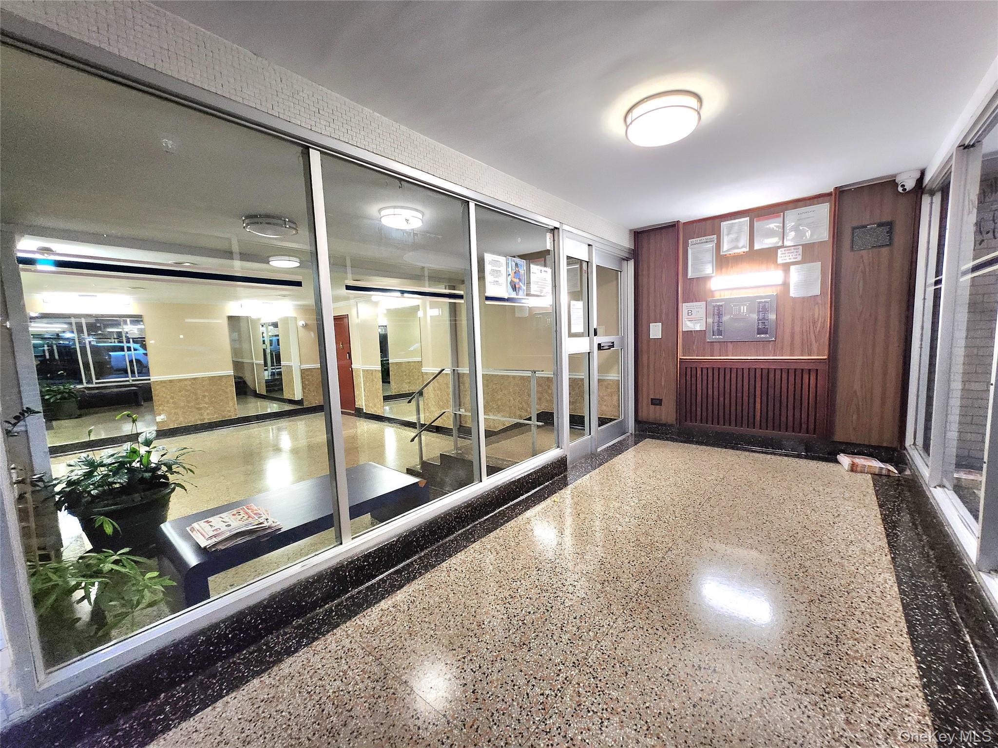 #18 photo, 33-27 91, Jackson Heights , NY 11372