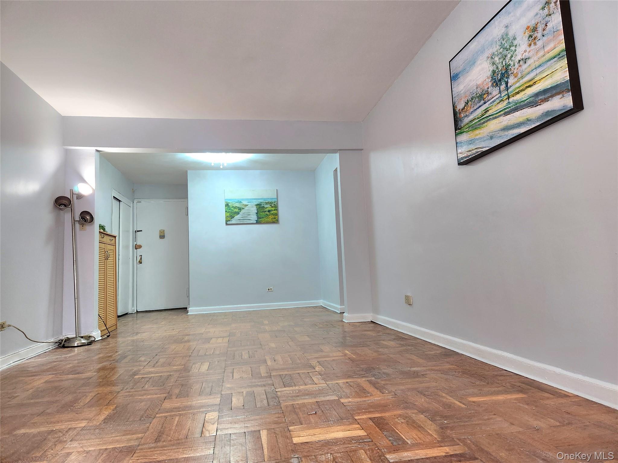 #3 photo, 33-27 91, Jackson Heights , NY 11372