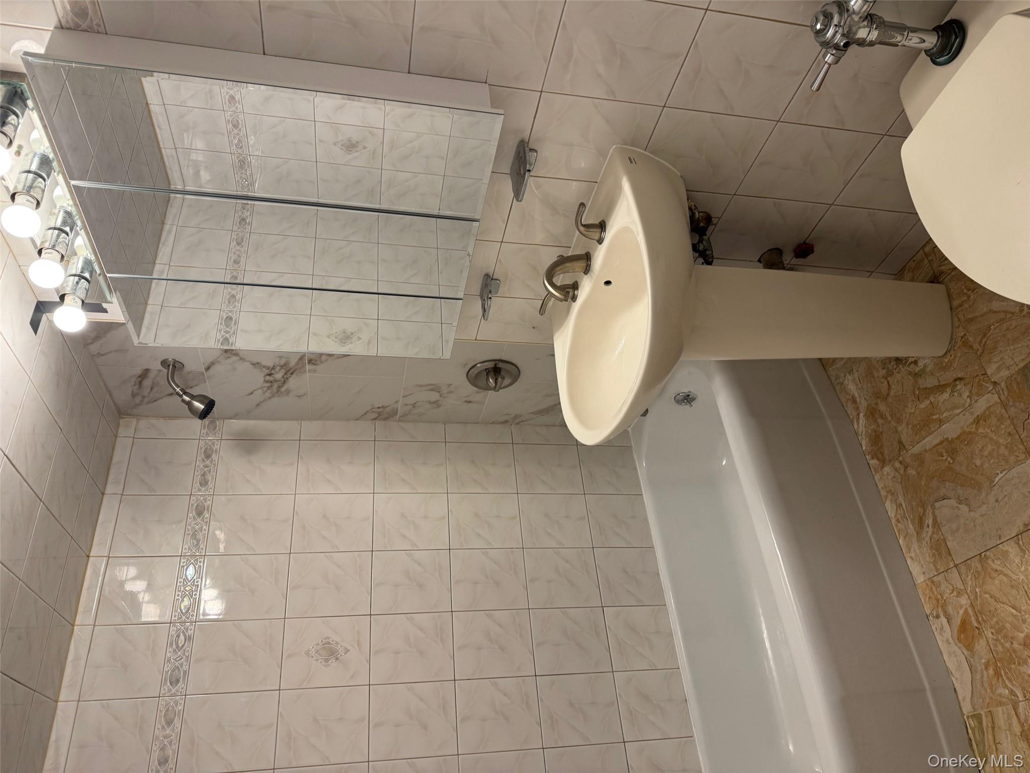 #8 photo, 61-45 98th Street, Rego Park , NY 11374