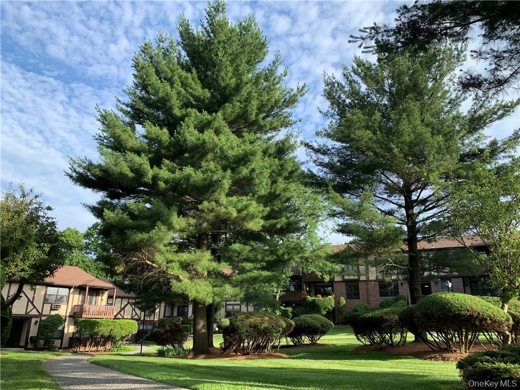 #12 photo, 565 Sierra Vista Lane, Valley Cottage , NY 10989