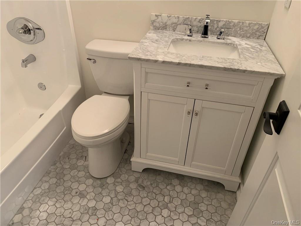 #13 photo, 565 Sierra Vista Lane, Valley Cottage , NY 10989