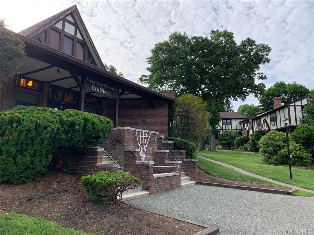 #18 photo, 565 Sierra Vista Lane, Valley Cottage , NY 10989