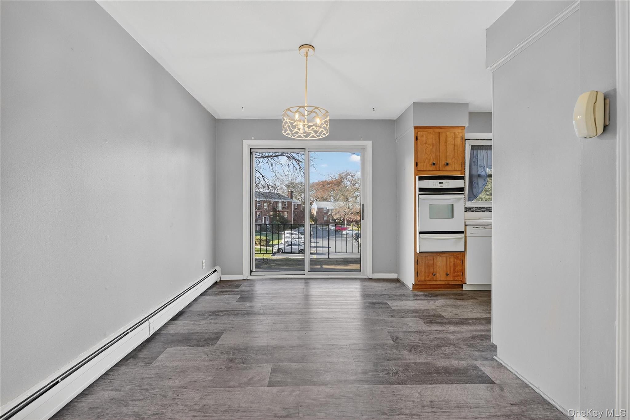 #10 photo, 5 Oxford Court, Suffern , NY 10901