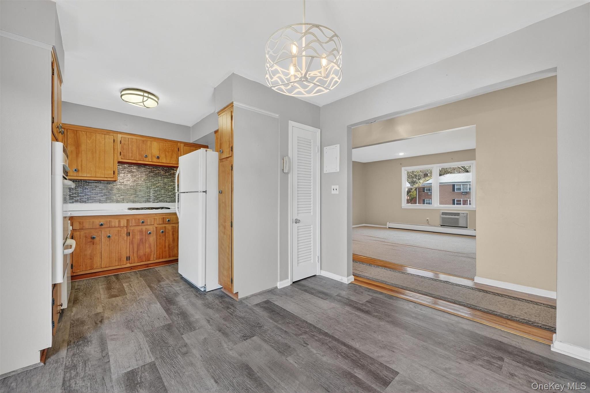 #13 photo, 5 Oxford Court, Suffern , NY 10901