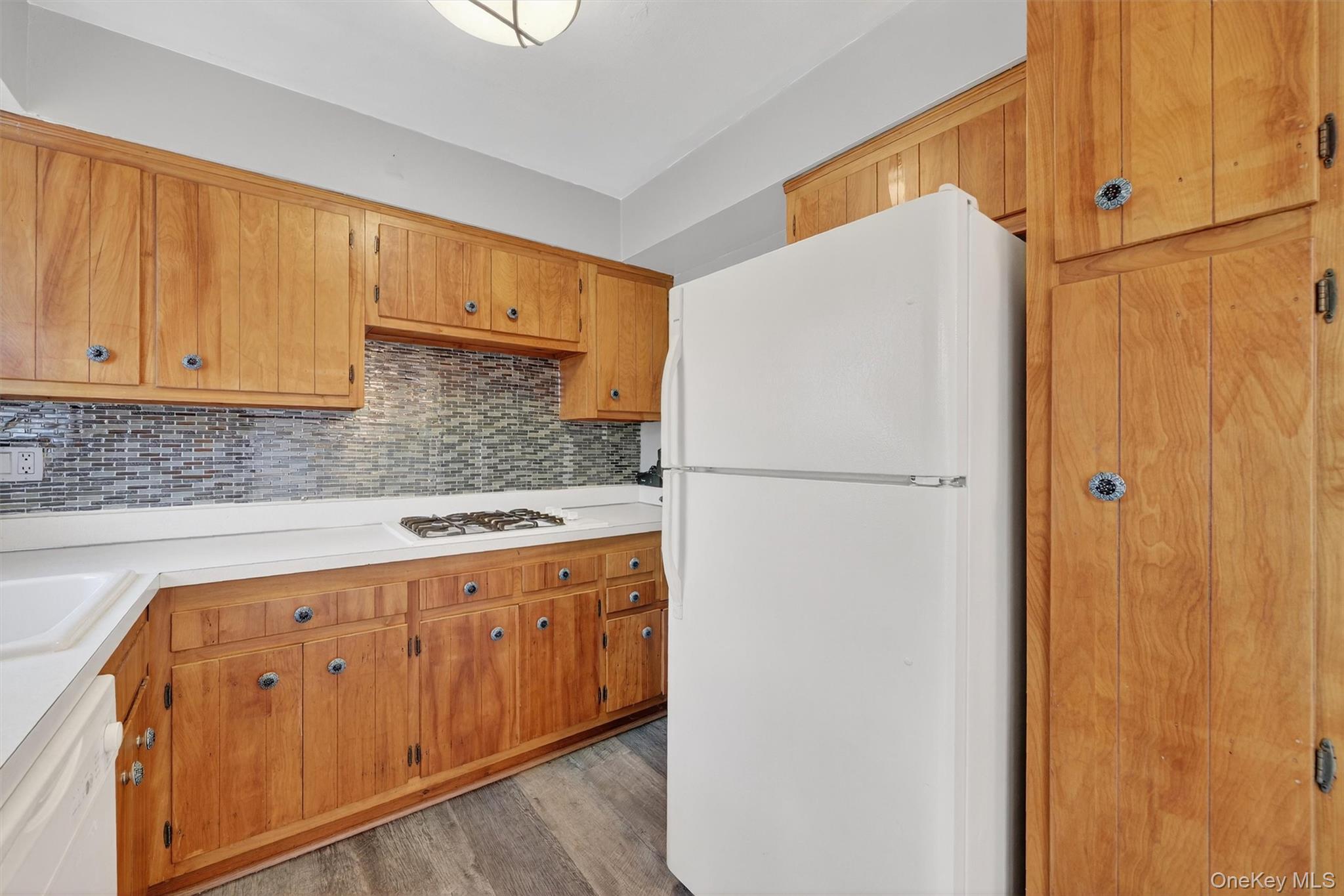 #17 photo, 5 Oxford Court, Suffern , NY 10901