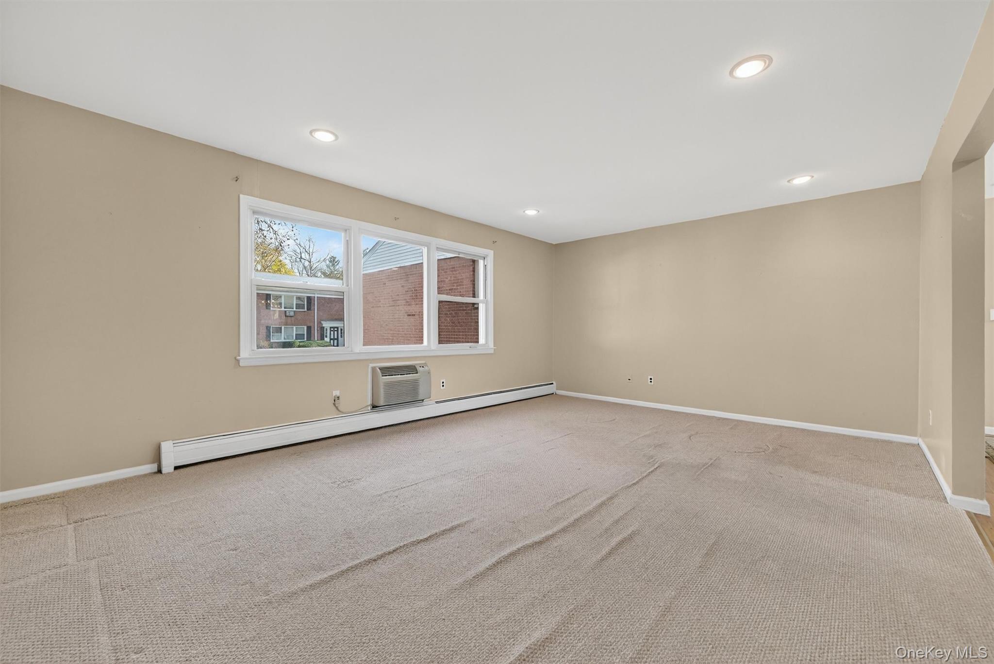 #6 photo, 5 Oxford Court, Suffern , NY 10901