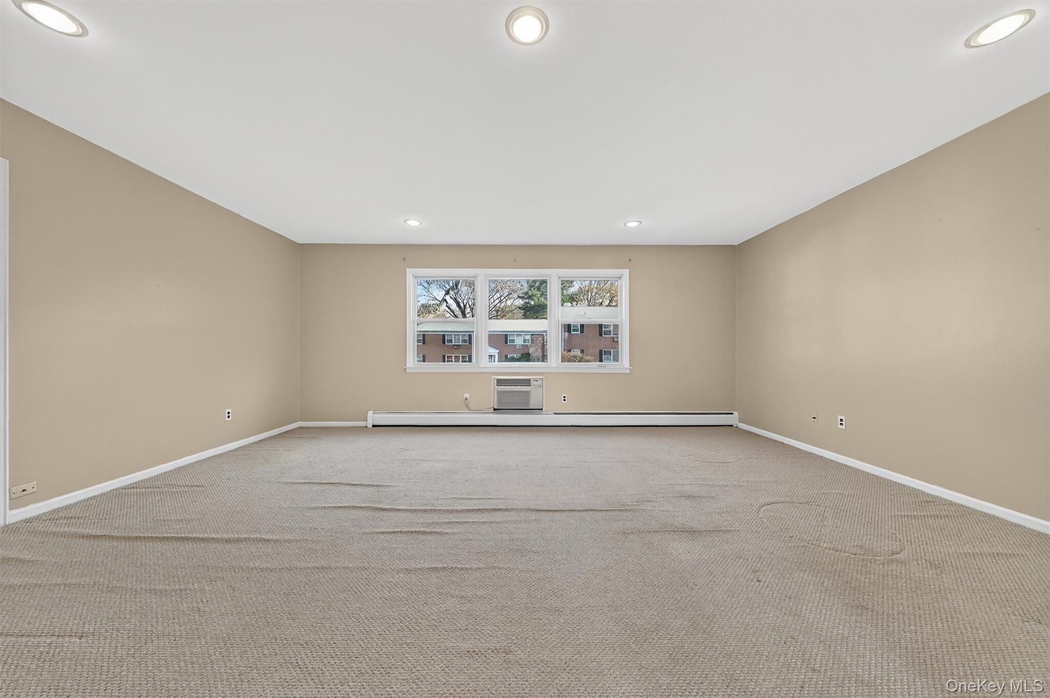 #7 photo, 5 Oxford Court, Suffern , NY 10901