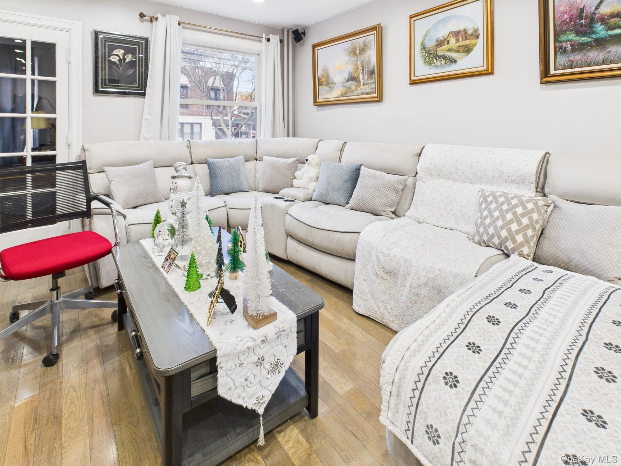 #18 photo, 3234 Paulding Avenue, Bronx , NY 10469