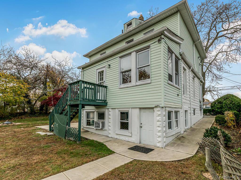 #5 photo, 90 Meucci Avenue, Copiague , NY 11726