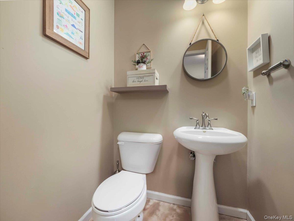 #15 photo, 30 Ketchamtown Road, 紐約州 Wappingers Falls , NY 12590