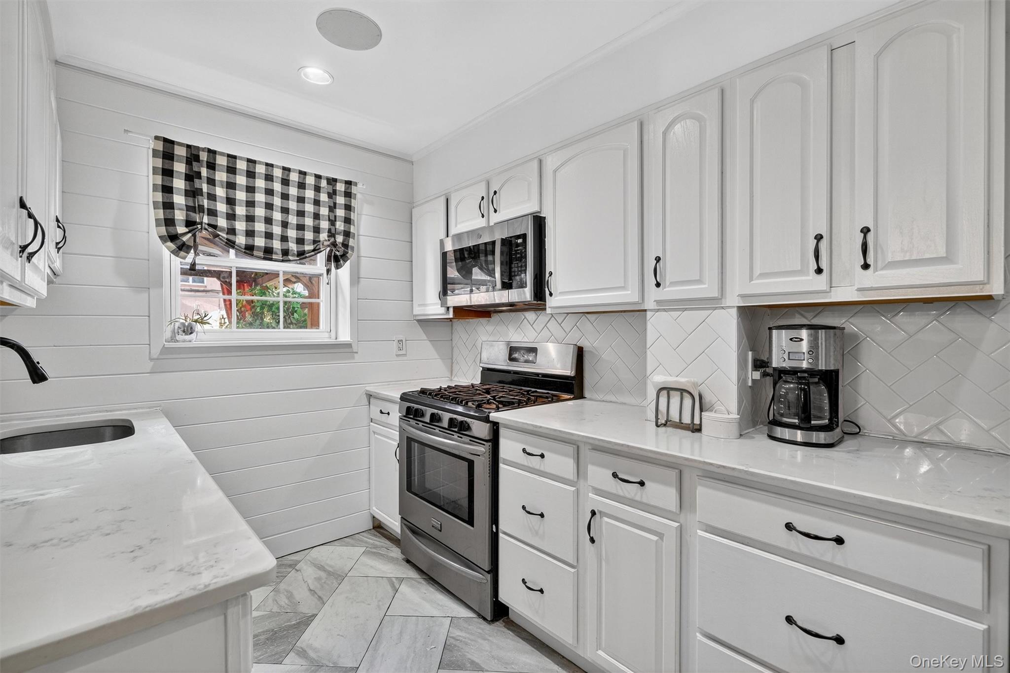 #18 photo, 1956 81st Street, East Elmhurst , NY 11370