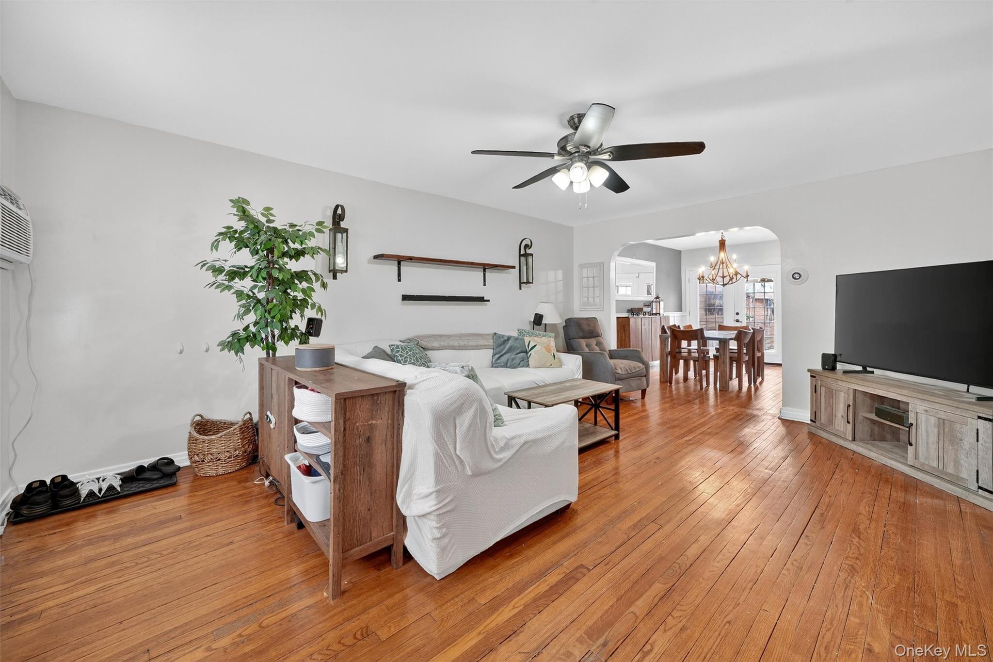 #5 photo, 1956 81st Street, East Elmhurst , NY 11370