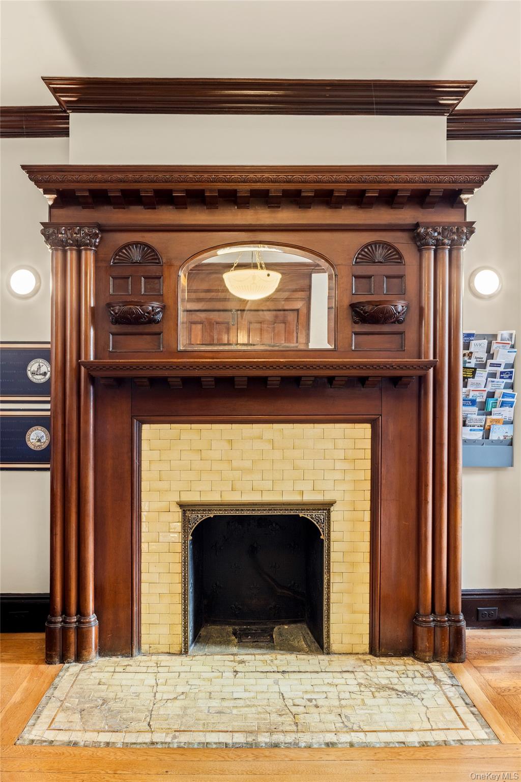 #11 photo, 420 Warren, Hudson , NY 12534