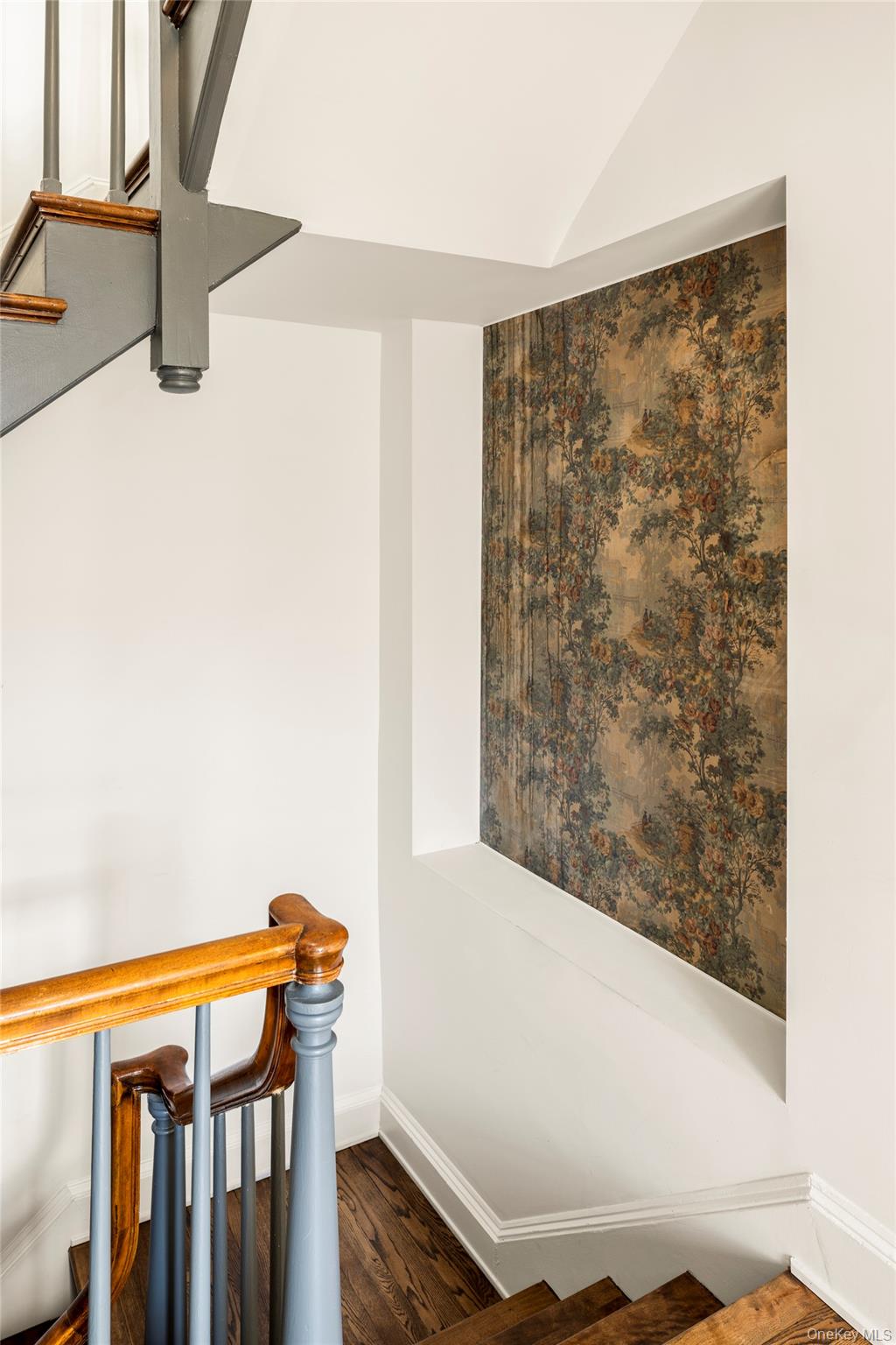 #17 photo, 420 Warren, Hudson , NY 12534