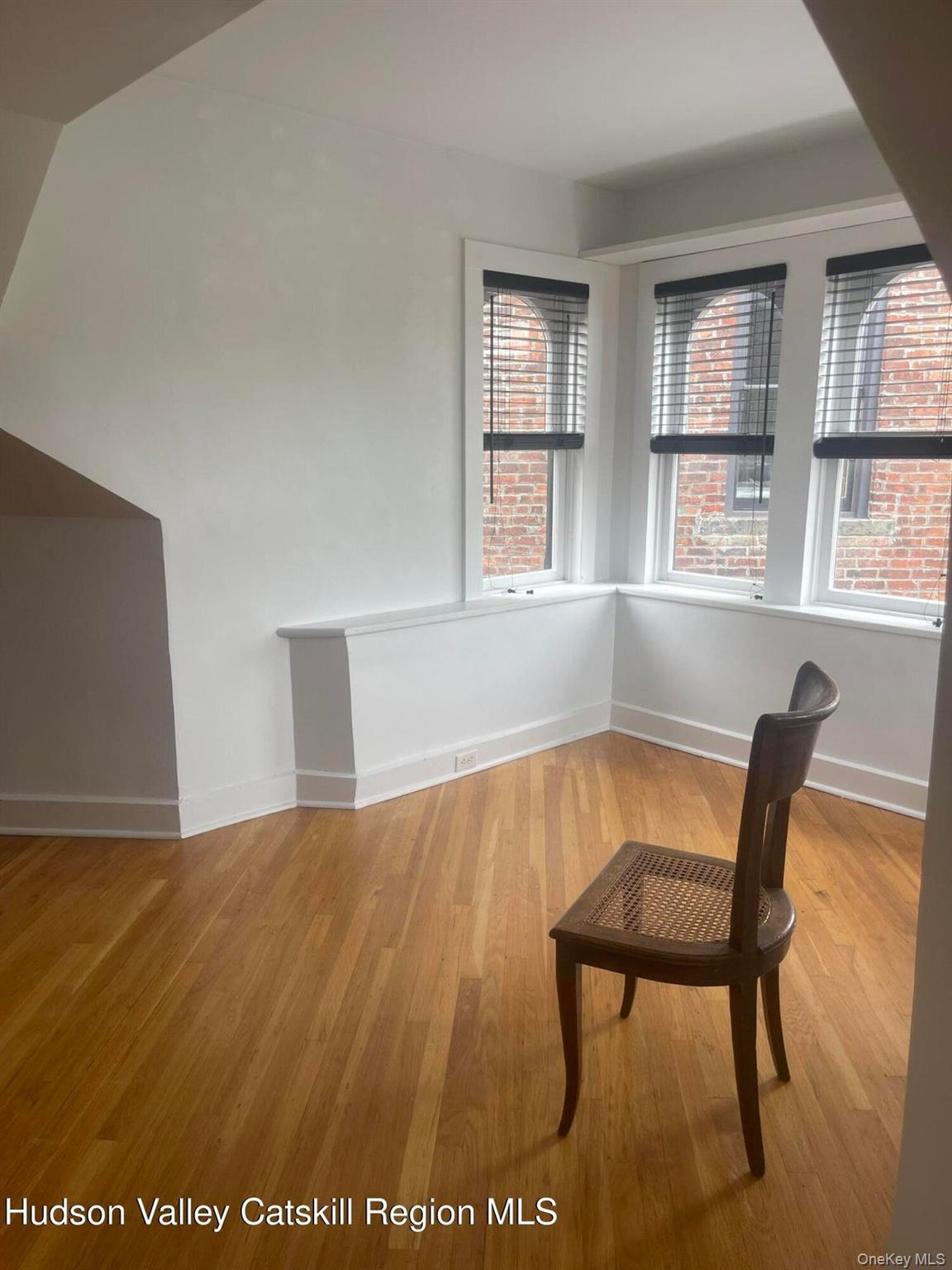 #20 photo, 420 Warren, Hudson , NY 12534