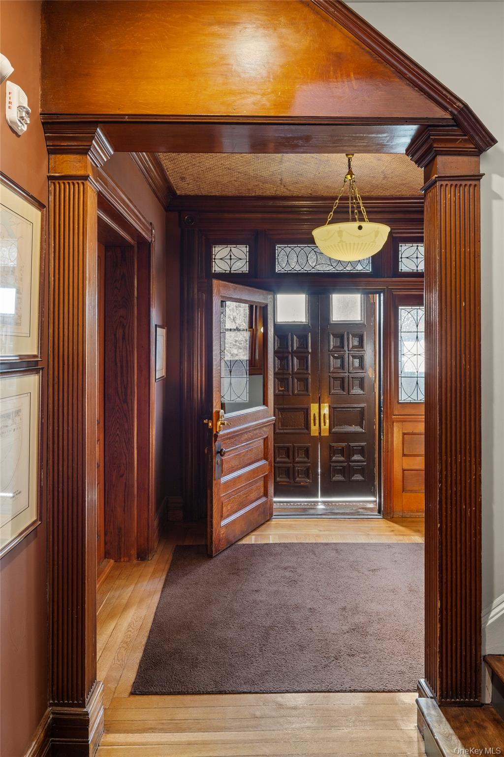 #5 photo, 420 Warren, Hudson , NY 12534