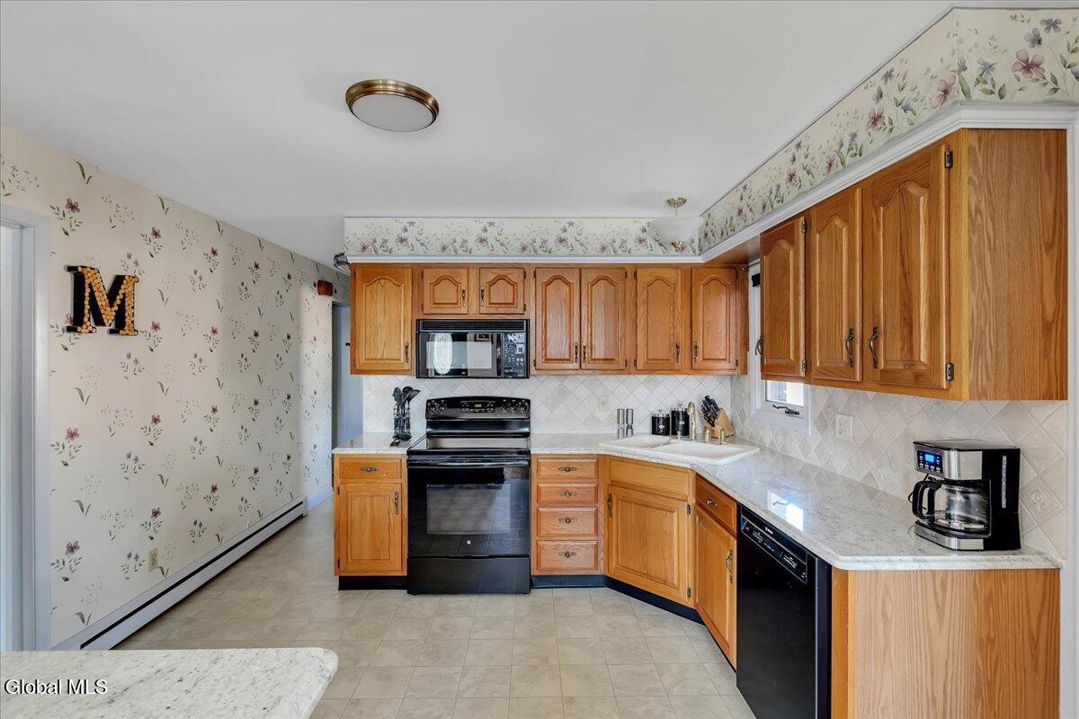 #11 photo, 22 Maxwell Street, Albany , NY 12208