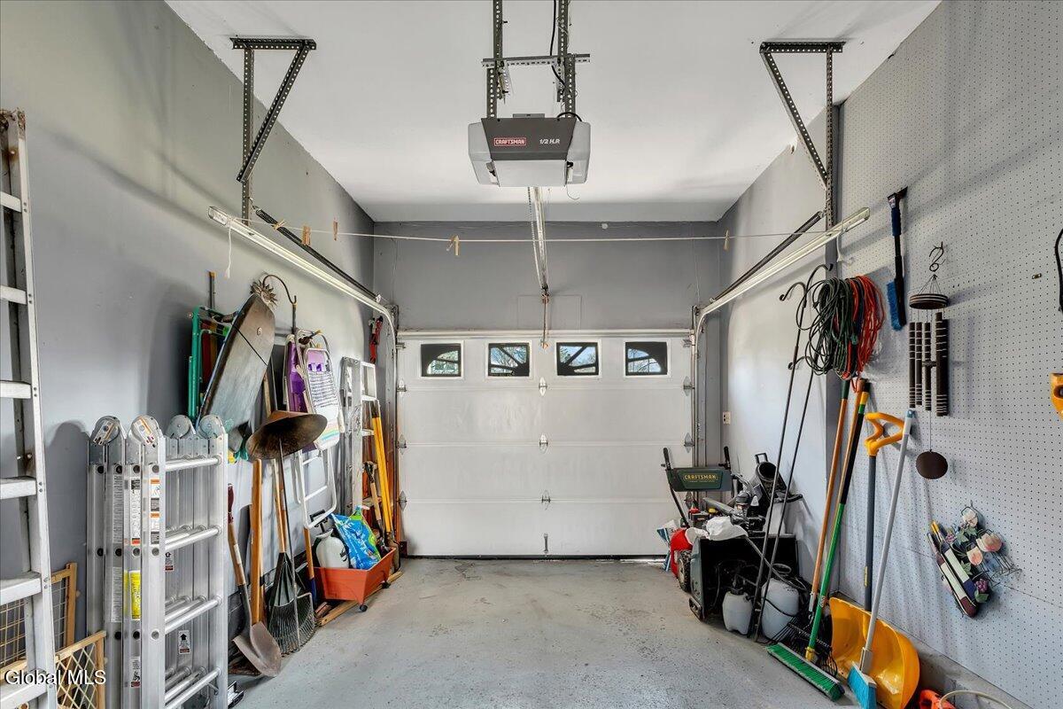 #33 photo, 22 Maxwell Street, Albany , NY 12208