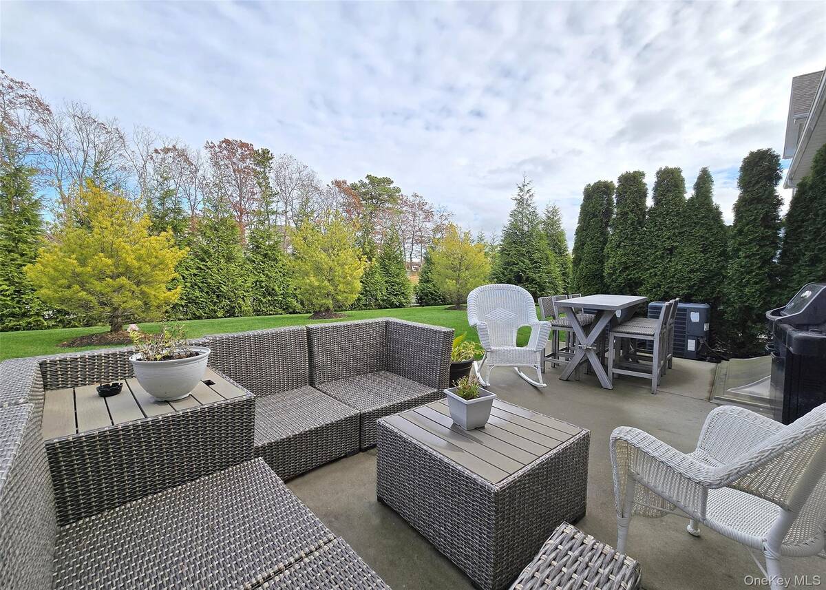 #2 photo, 137 Grace Hall Lane, Yaphank , NY 11980