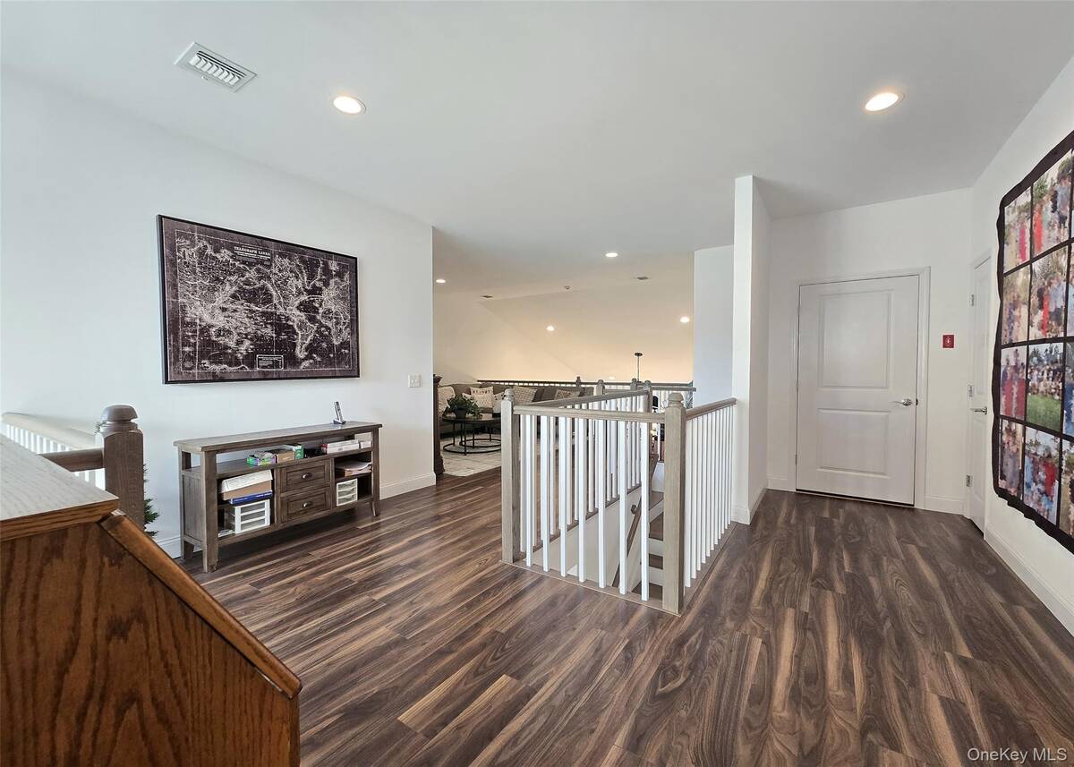 #27 photo, 137 Grace Hall Lane, Yaphank , NY 11980