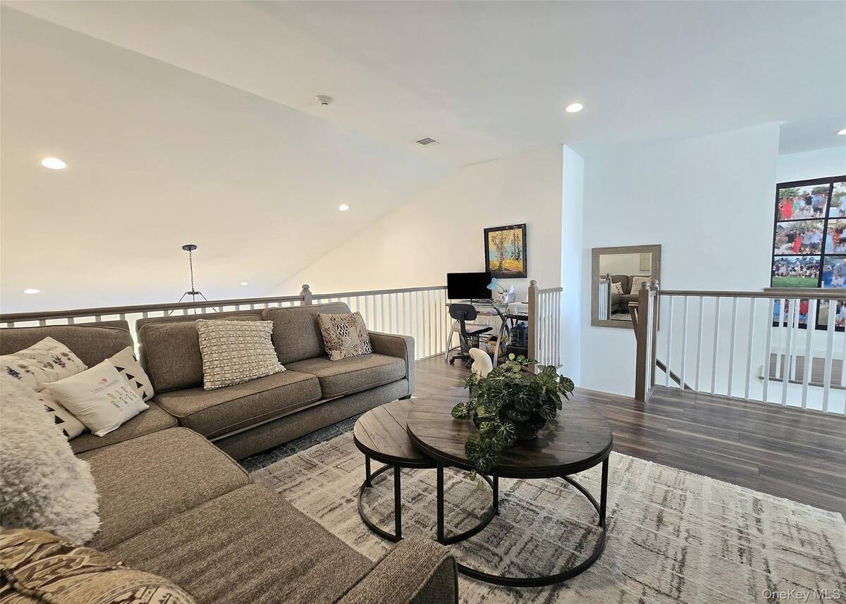 #29 photo, 137 Grace Hall Lane, Yaphank , NY 11980