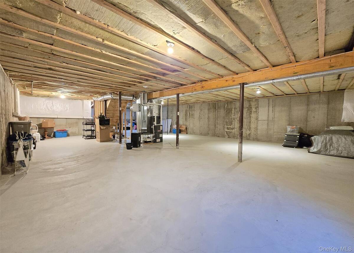 #7 photo, 137 Grace Hall Lane, Yaphank , NY 11980