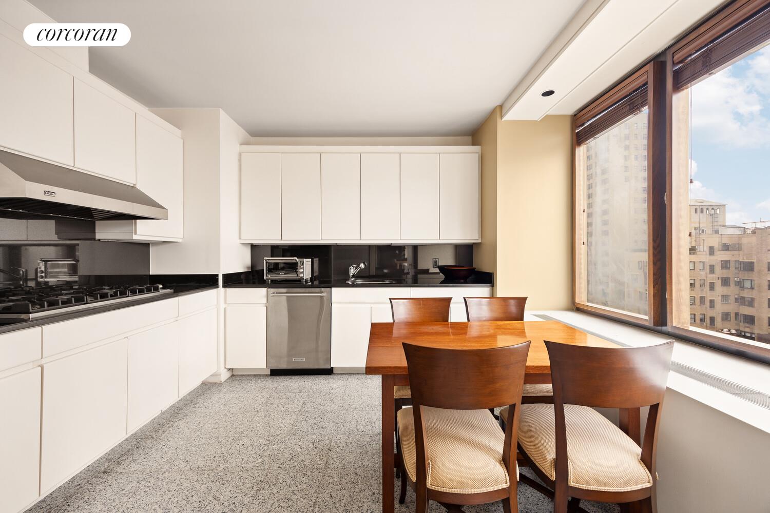 #5 photo, 45 E 80TH Street, Upper East Side , NY 10075