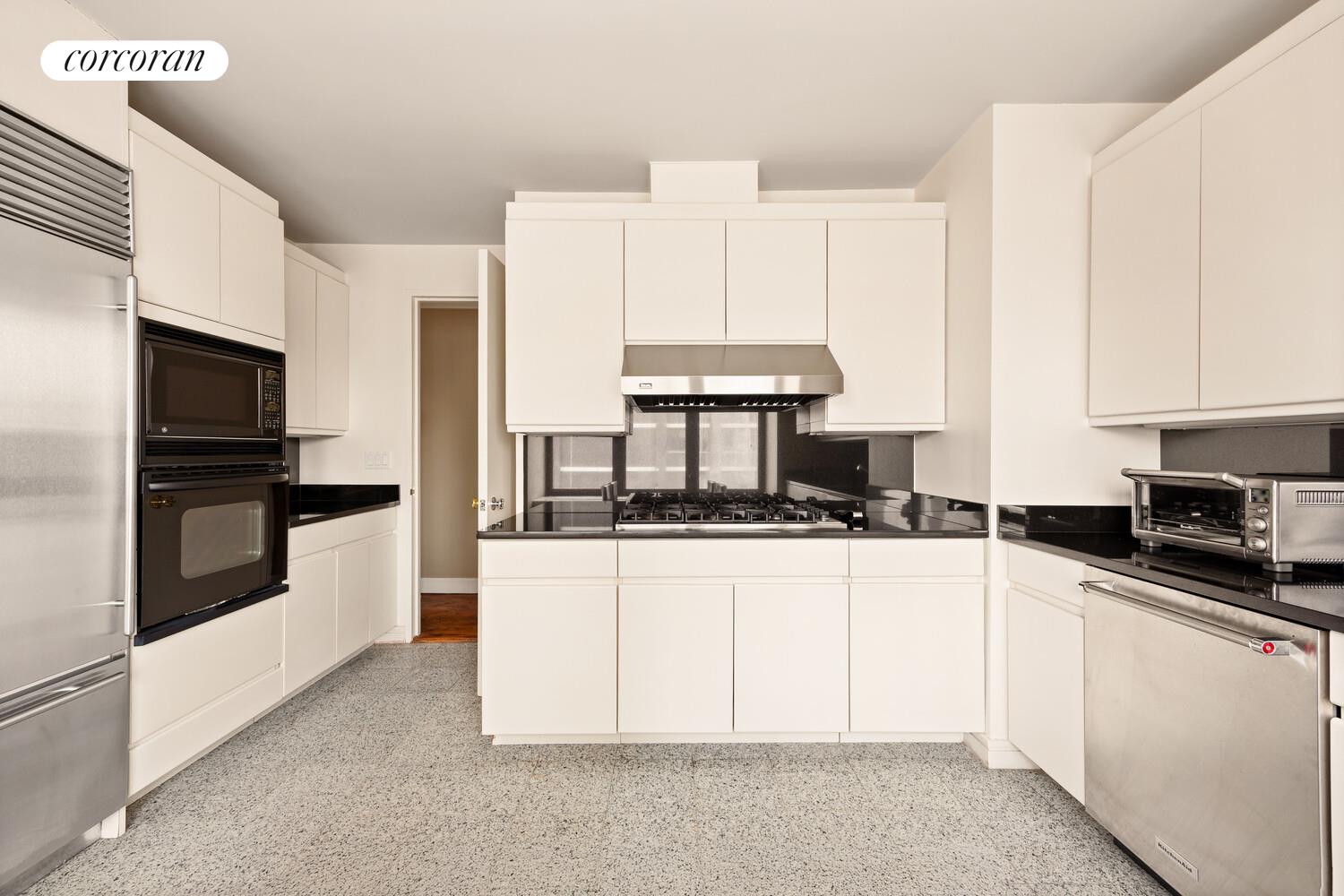 #6 photo, 45 E 80TH Street, Upper East Side , NY 10075