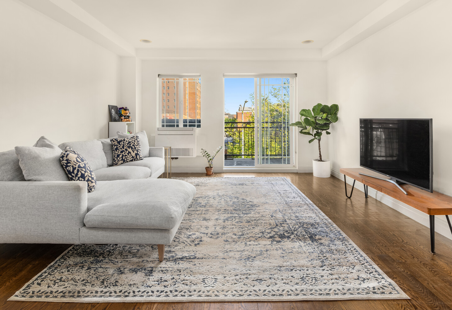 #1 photo, 69-14 41ST Avenue, Woodside , NY 11377