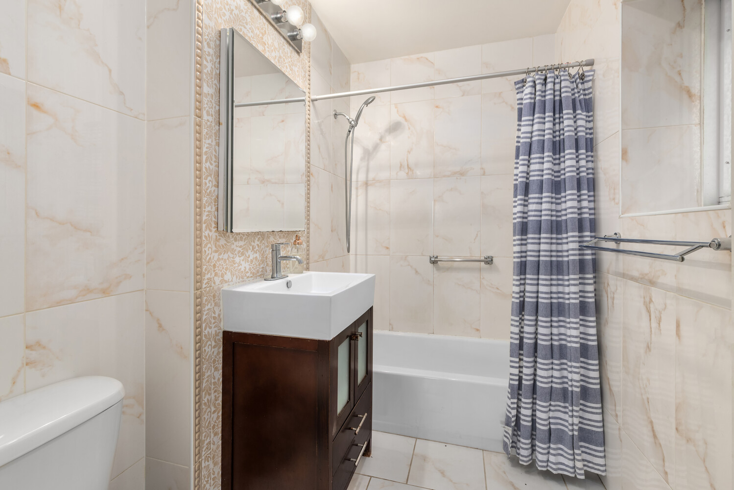 #7 photo, 69-14 41ST Avenue, Woodside , NY 11377