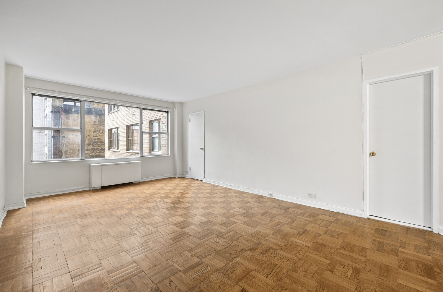 #7 photo, 77 W 55TH Street, Midtown , NY 10019