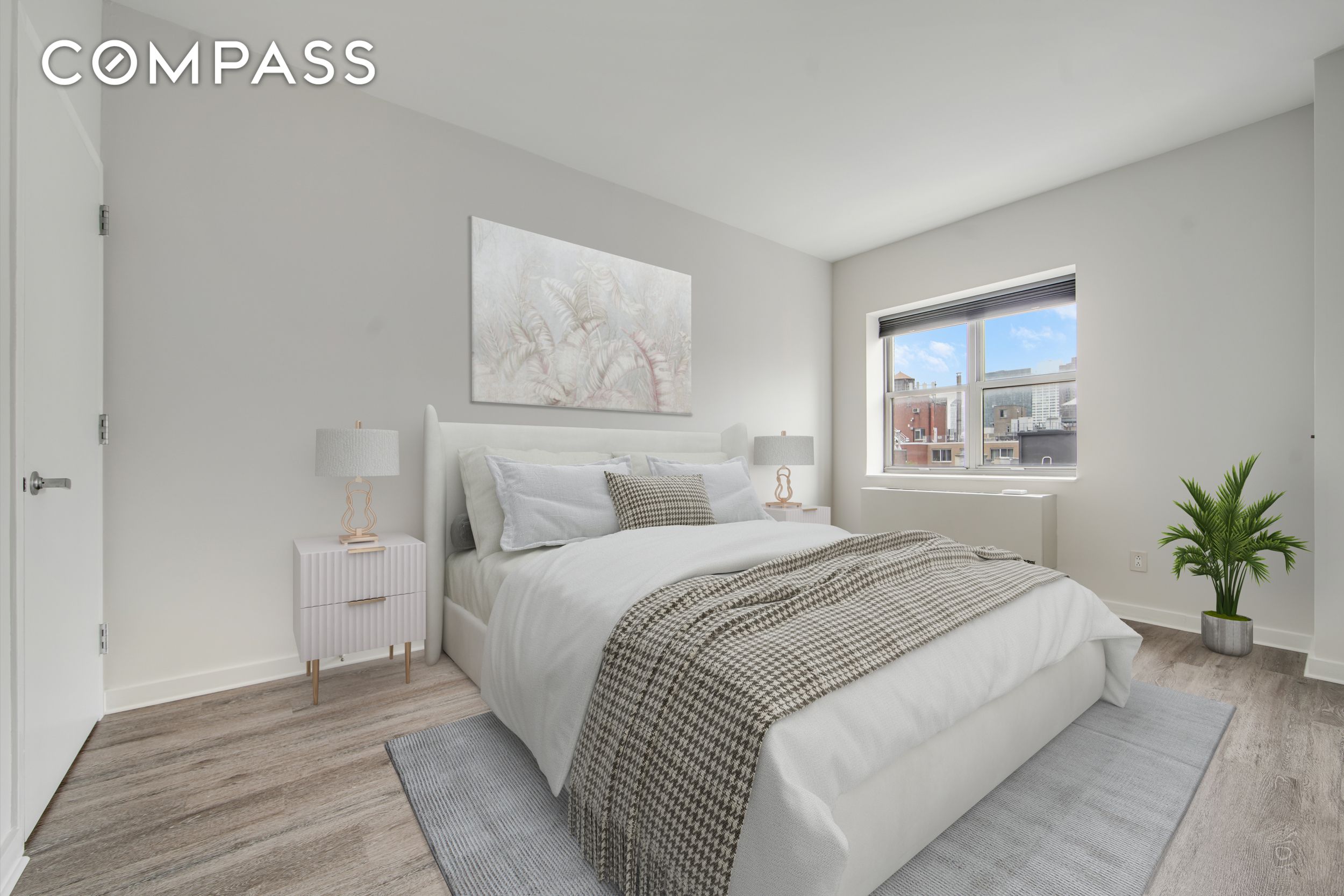 #7 photo, 516 W 47th Street, Hell's Kitchen , NY 10036