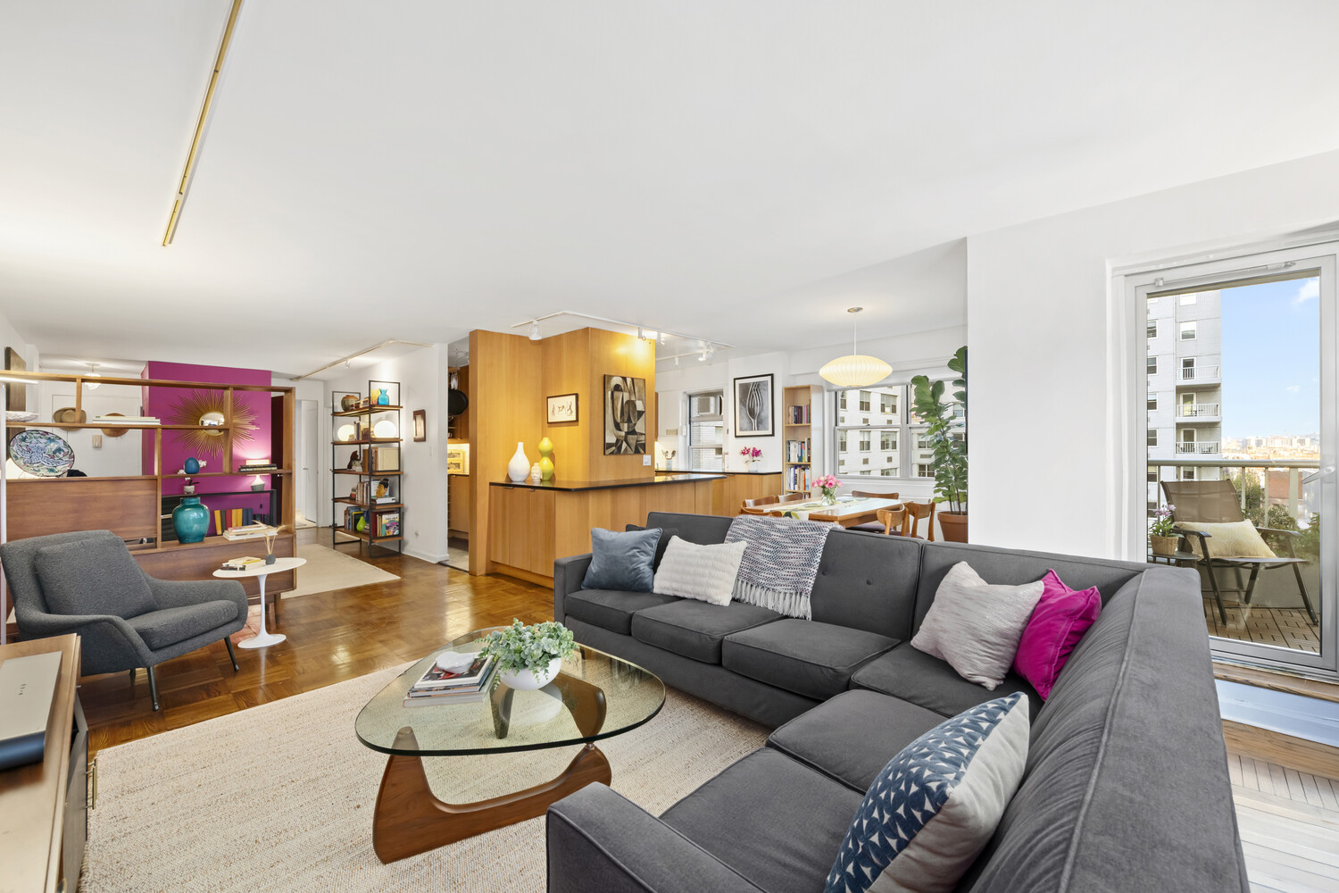 #1 photo, 70 E 10TH Street, Greenwich Village , NY 10003