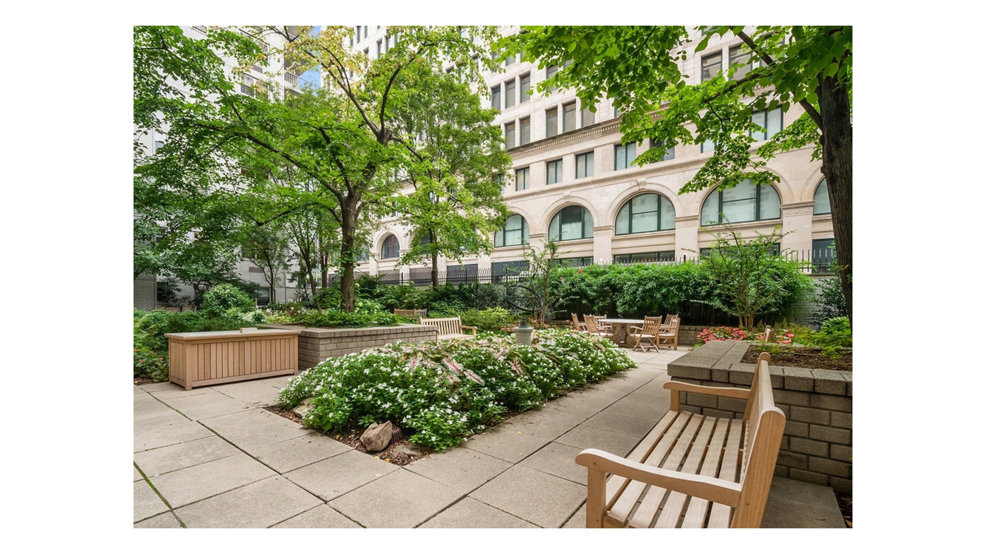 #13 photo, 70 E 10TH Street, Greenwich Village , NY 10003