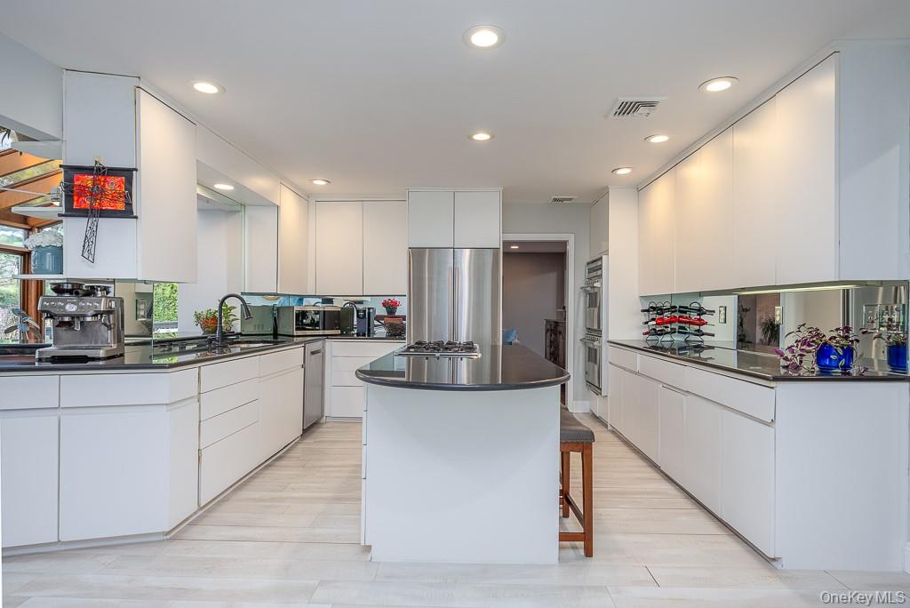 #11 photo, 16 Lady Godiva Way, New City , NY 10956