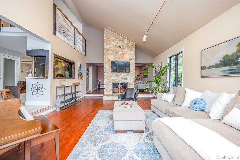 #4 photo, 16 Lady Godiva Way, New City , NY 10956