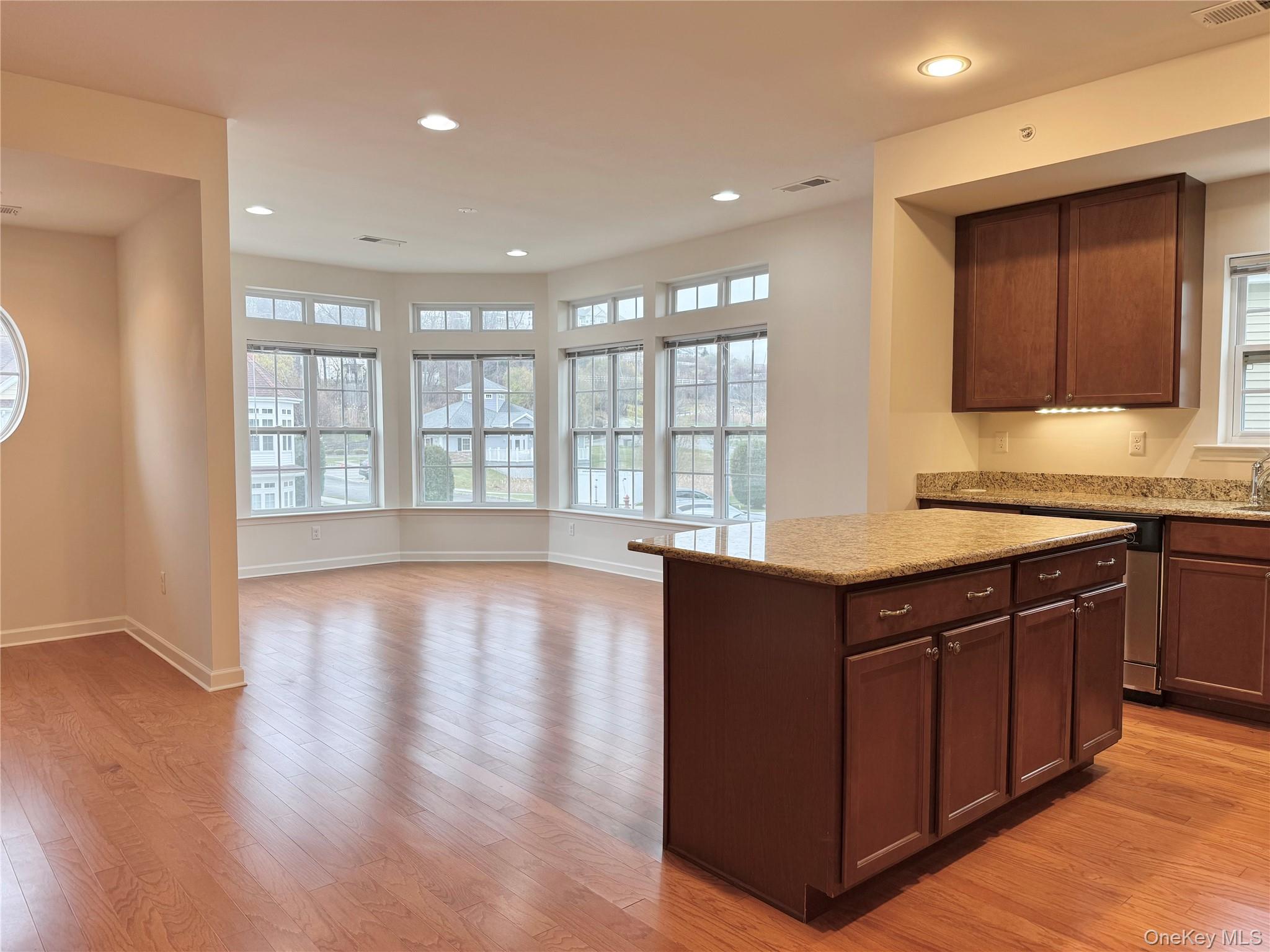 #5 photo, 808 Egrets Landing, Carmel , NY 10512