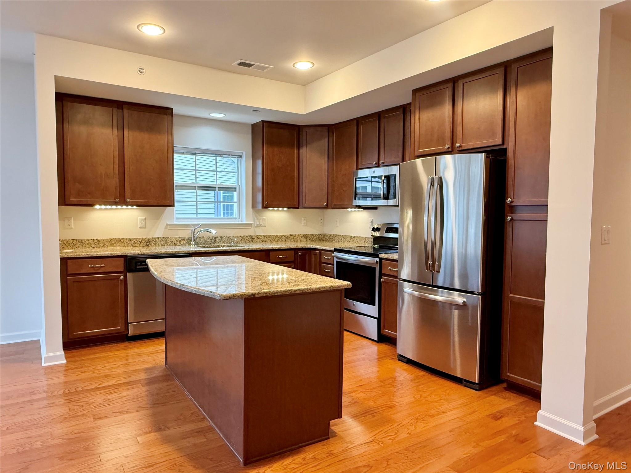 #9 photo, 808 Egrets Landing, Carmel , NY 10512