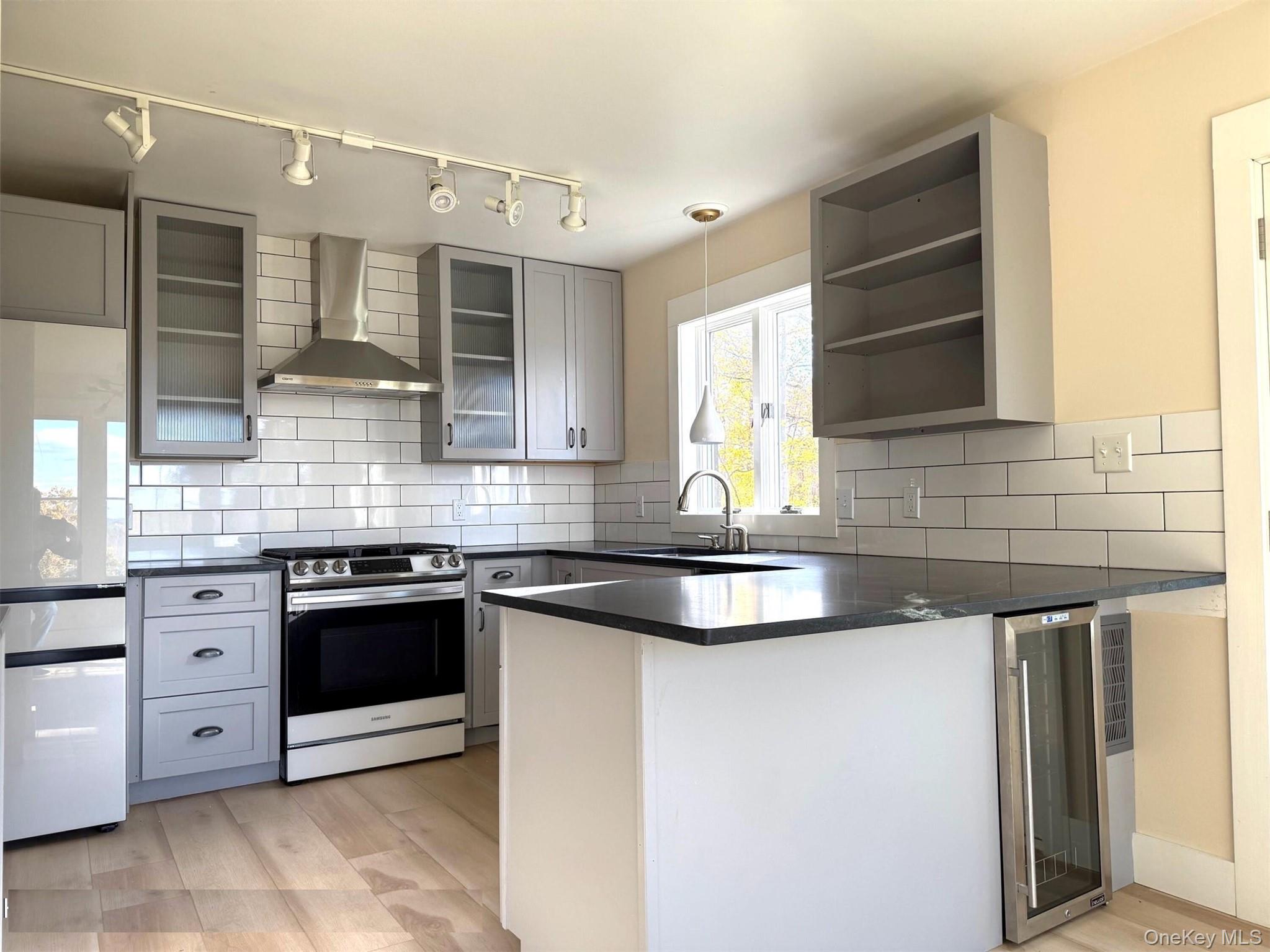 #8 photo, 5265 State Route 9G, Germantown , NY 12526