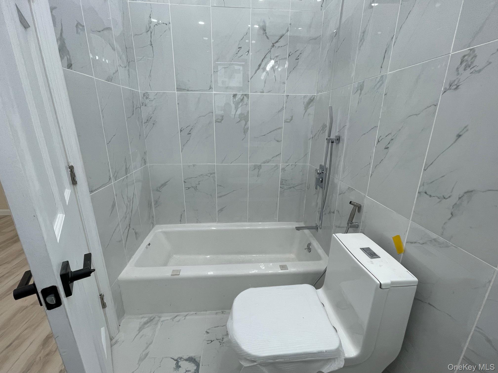 #12 photo, 136 PARK Avenue, Mount Vernon , NY 10550