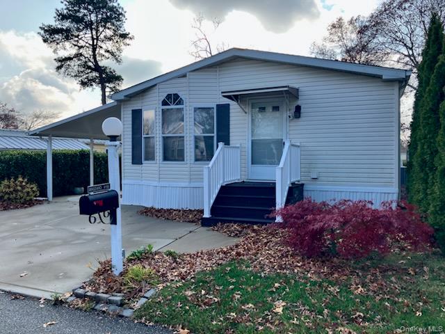 #1 photo, 1661 Old Country Road, Riverhead , NY 11901