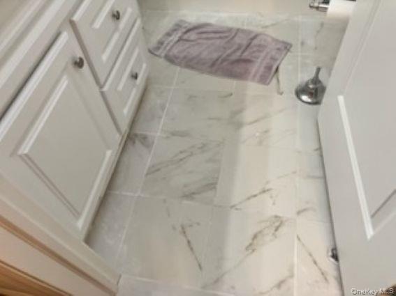 #12 photo, 1661 Old Country Road, Riverhead , NY 11901