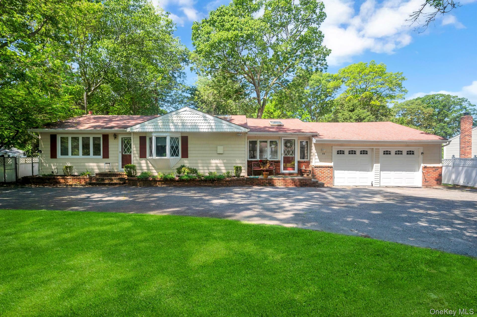 #2 photo, 86 Seawanhaka Avenue, Lake Grove , NY 11755