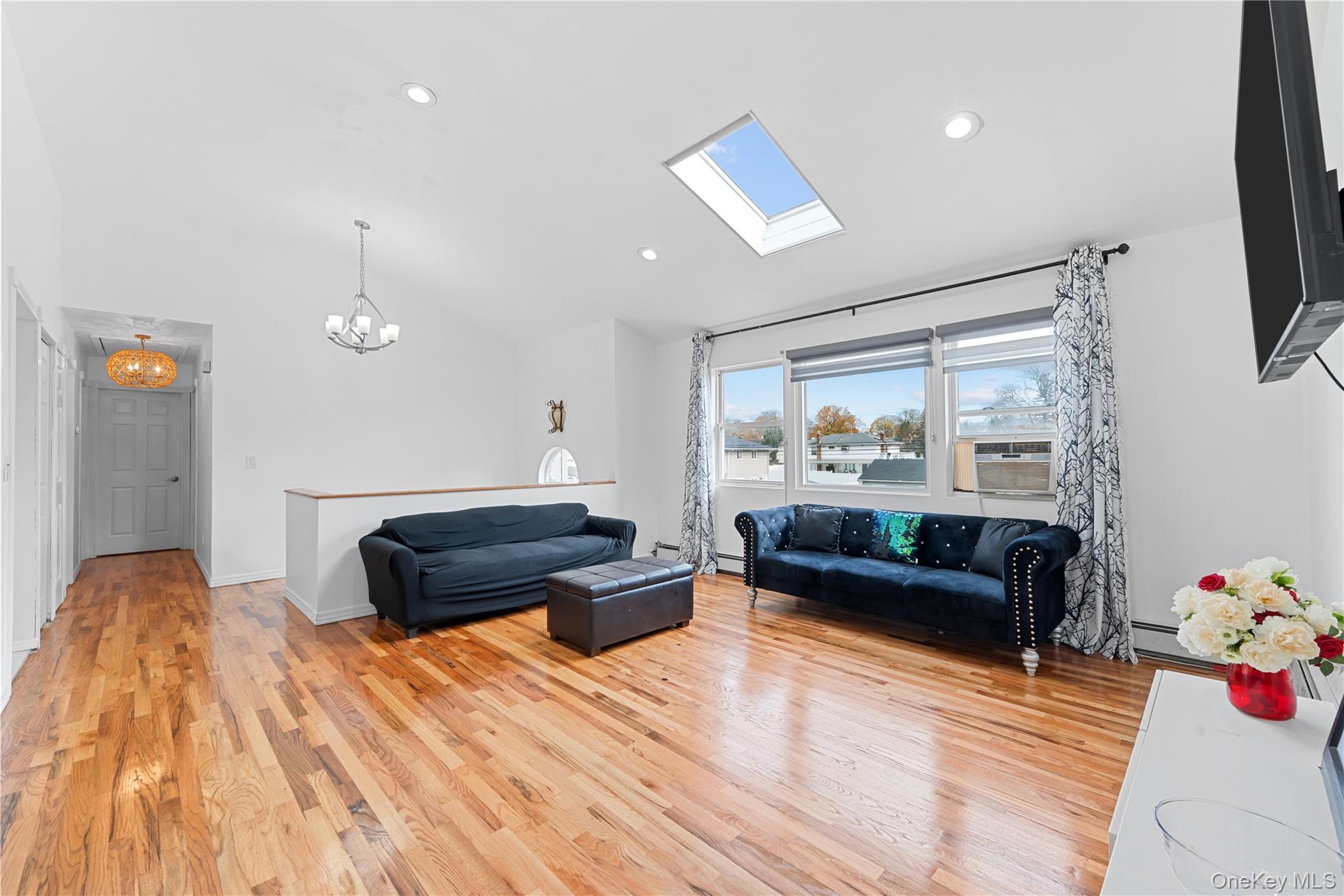 #3 photo, 46 Crown Street, Deer Park , NY 11729