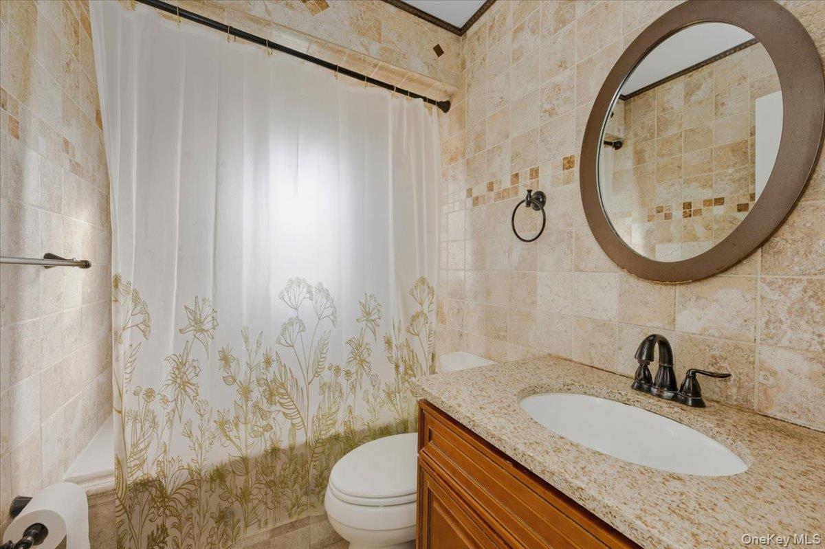 #12 photo, 20206 33rd Avenue, Bayside , NY 11361